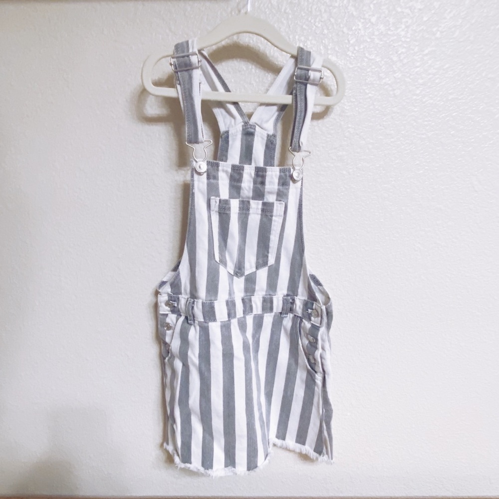 Girl’s Zara Overalls Skirt, sz 9 GUC